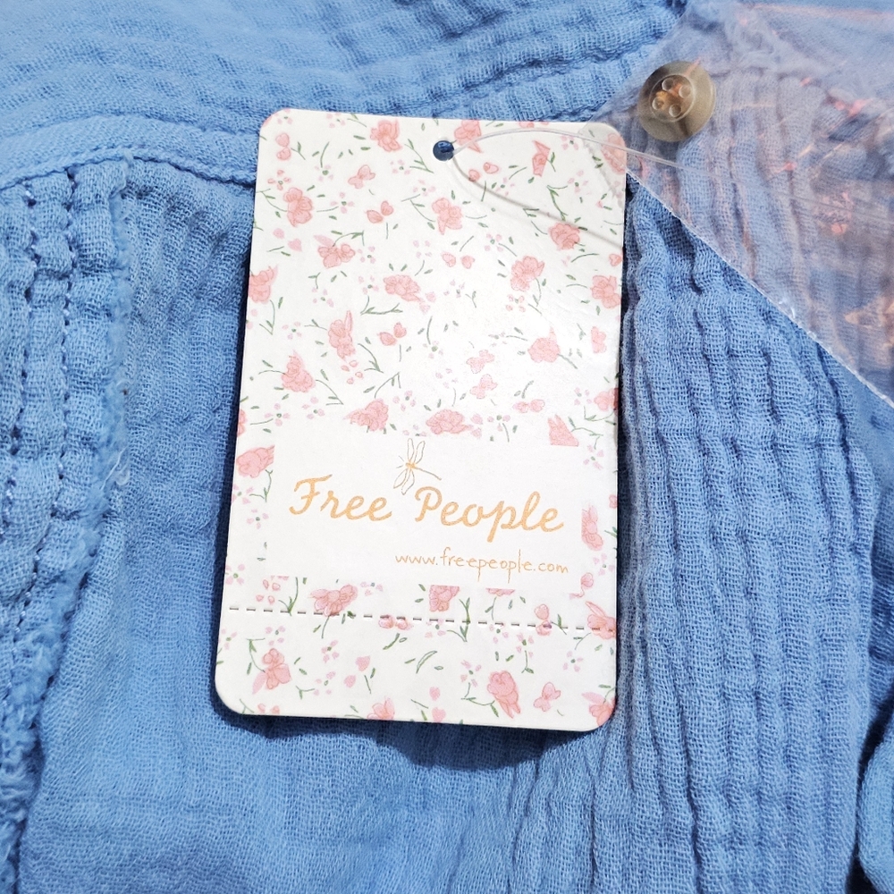 FREE PEOPLE We The Free Moving Mountains Frayed Round Neck Top Blue Womens Small - Picture 6 of 6